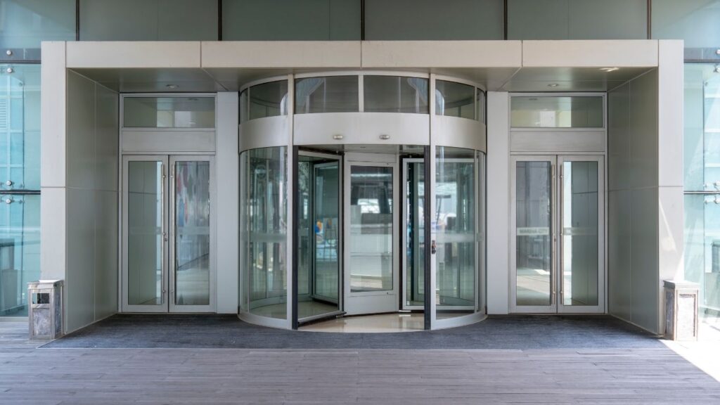 Commercial ceiling services in Dubai