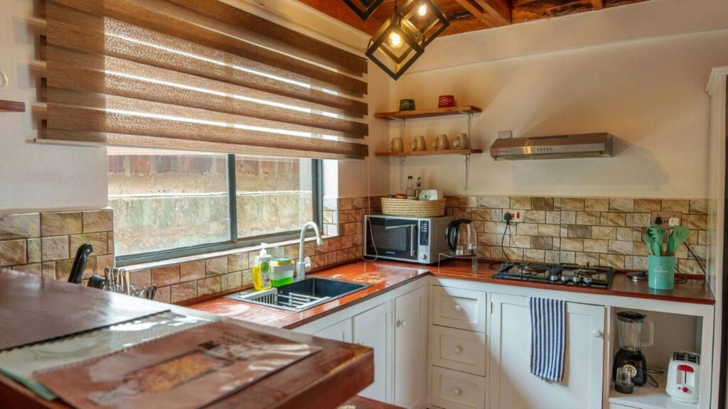 Kitchen Tiles and marble services in Dubai